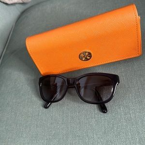 Torey Burch Dark Purple sunglasses